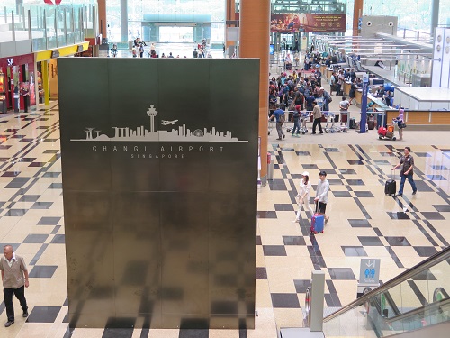 【シンガポール 旅行情報】チャンギ空港、第三ターミナル出発ロビーです！