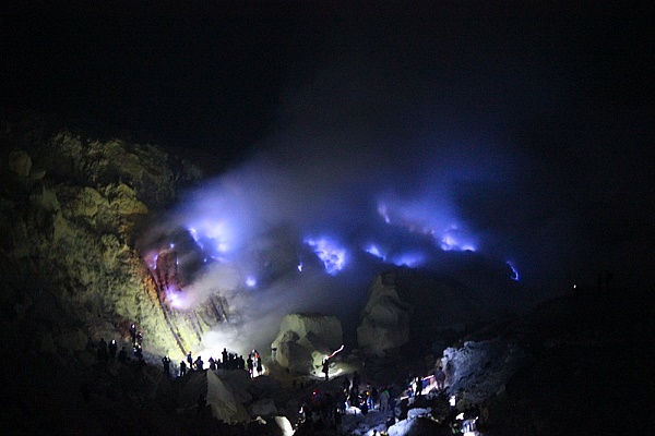 18年最新イジェン山ブルーファイヤー登山注意報 18年6月09日更新 イジェン山 観光情報 ブログ詳細 ウェンディーツアー