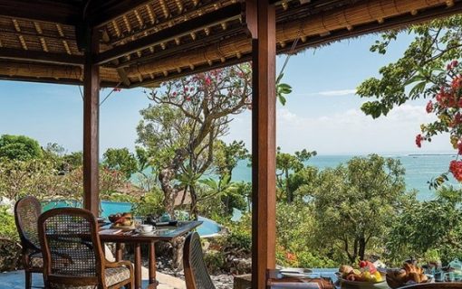 インド洋の絶景を眺めながら 最高の一日がスタート＜フォーシーズン・ジンバラン＞【バリ島・レストラン情報】